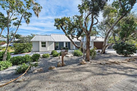 Photo of 5155 Hidden Harbor Road, Sarasota, FL 34242 (MLS # G5107159)