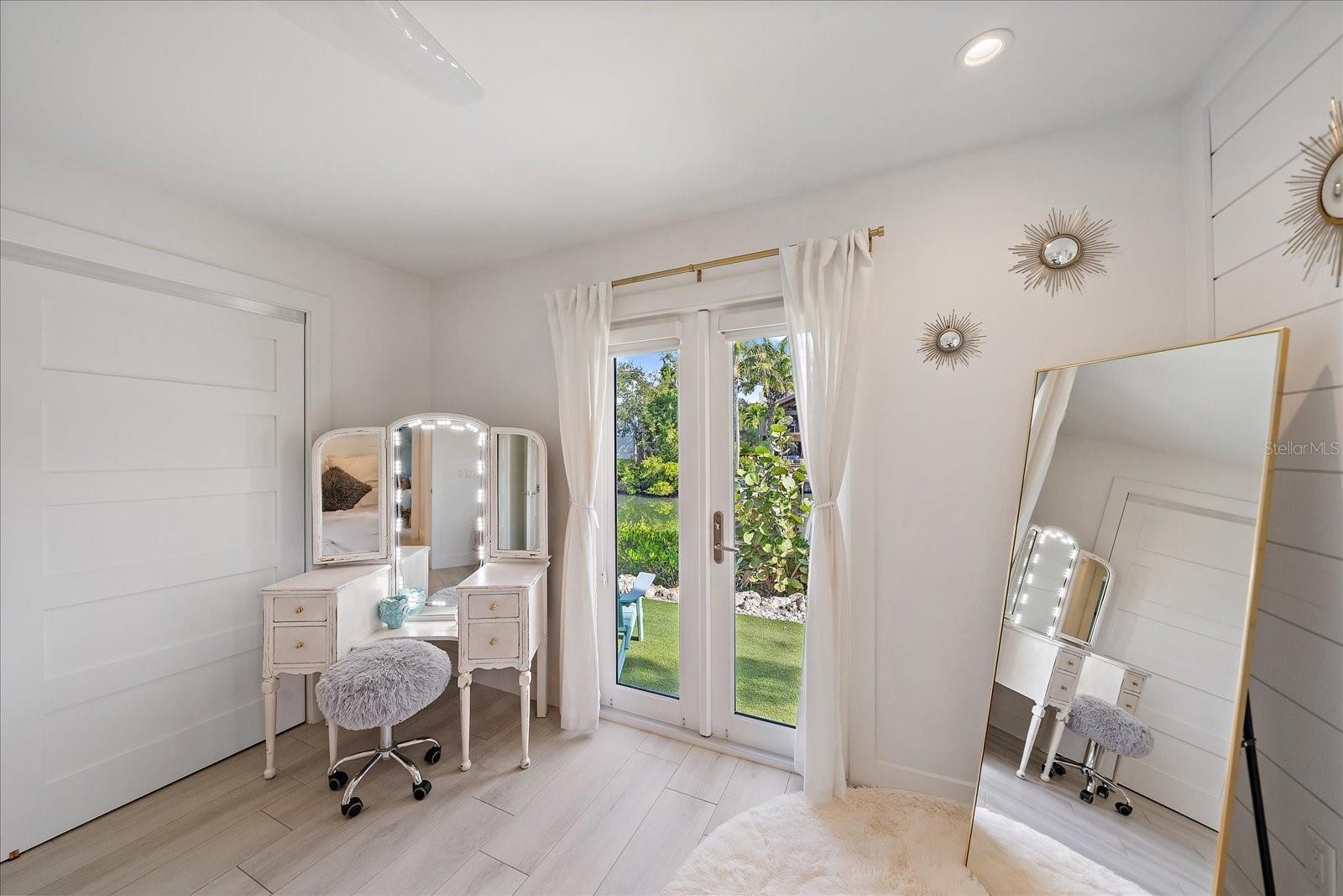 HIDDEN HARBOR - Residential