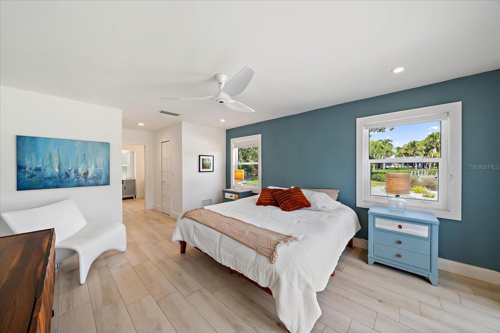 HIDDEN HARBOR - Residential