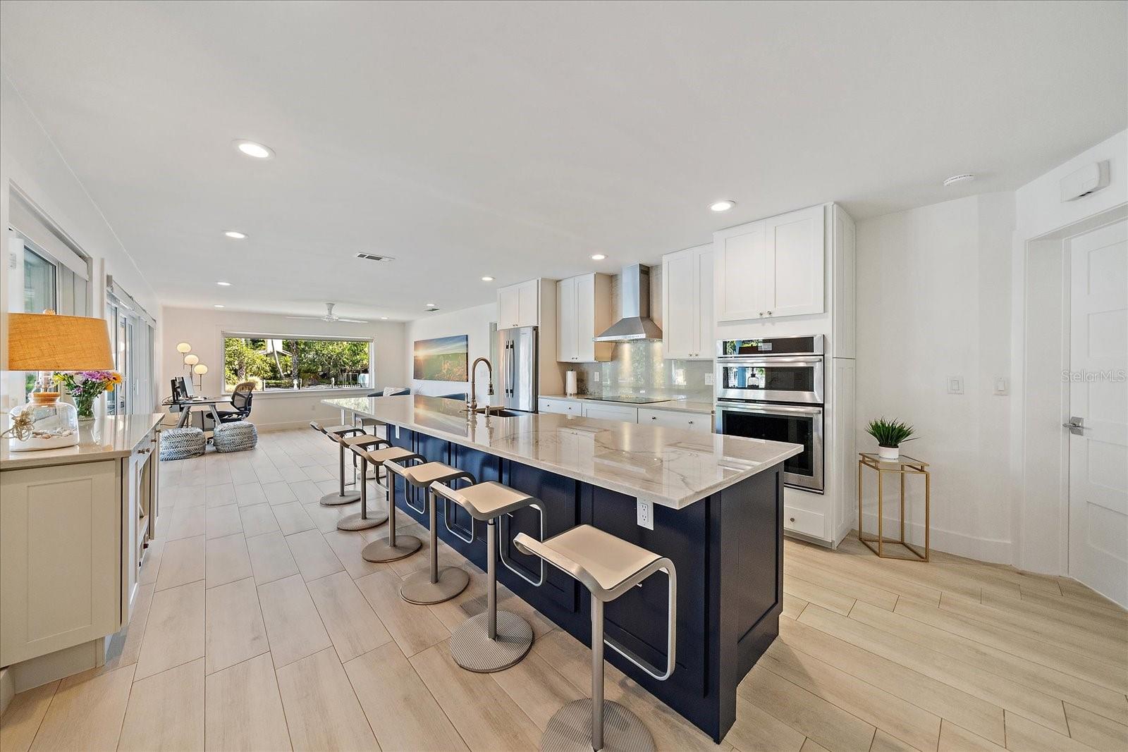 HIDDEN HARBOR - Residential