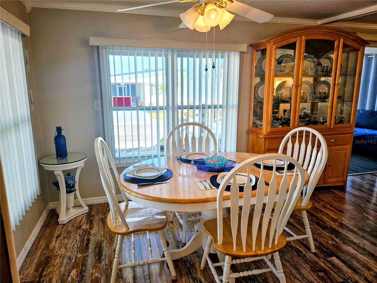 OAKWOOD MANOR - Residential