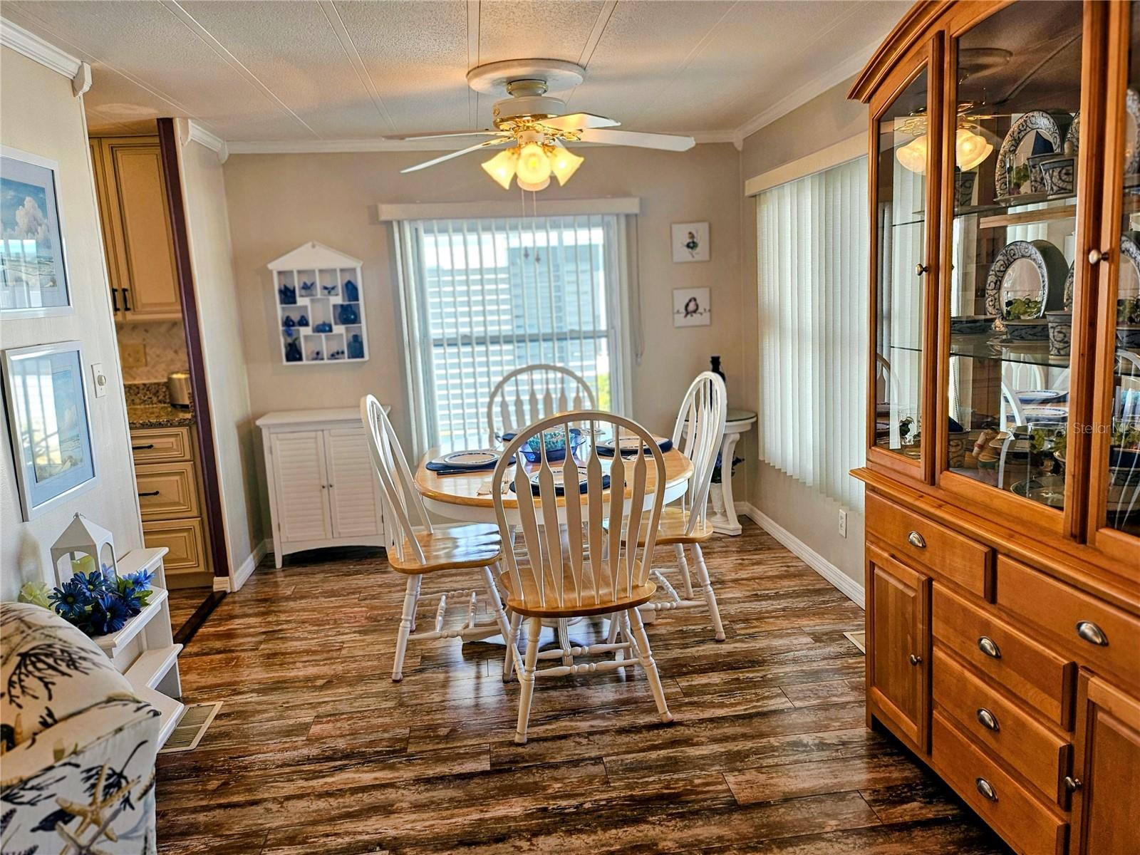 OAKWOOD MANOR - Residential