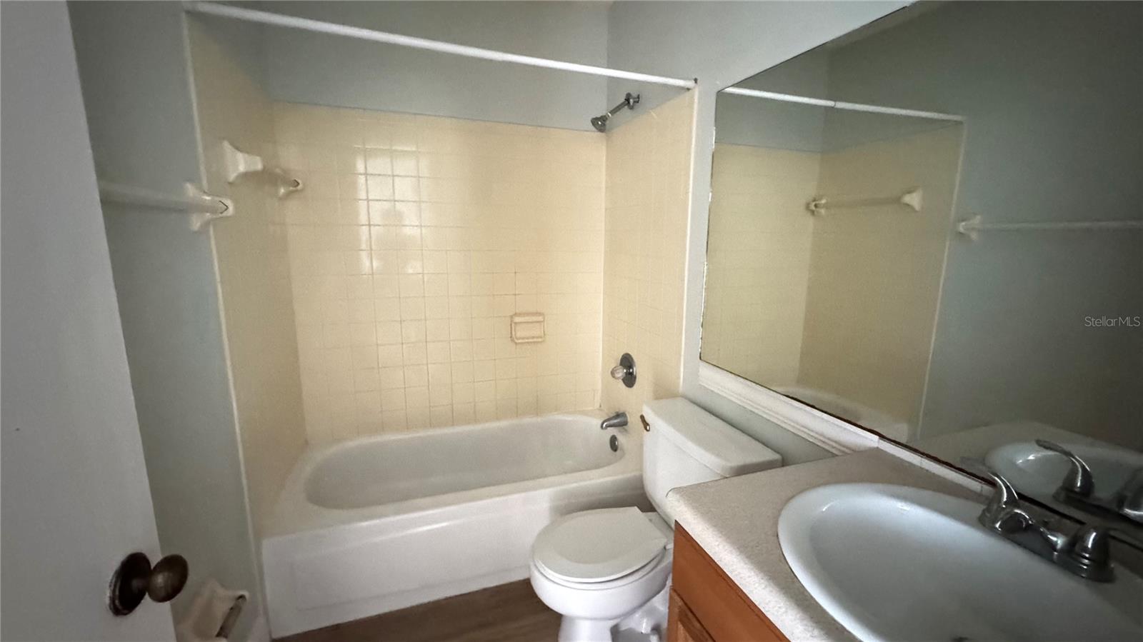 TALIA CONDO - Residential Lease