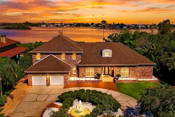 12816 HARBORWOOD DR, LARGO, FL 33774 - Image eab1c8e64df51562e798b1fa8a677441/2959135075