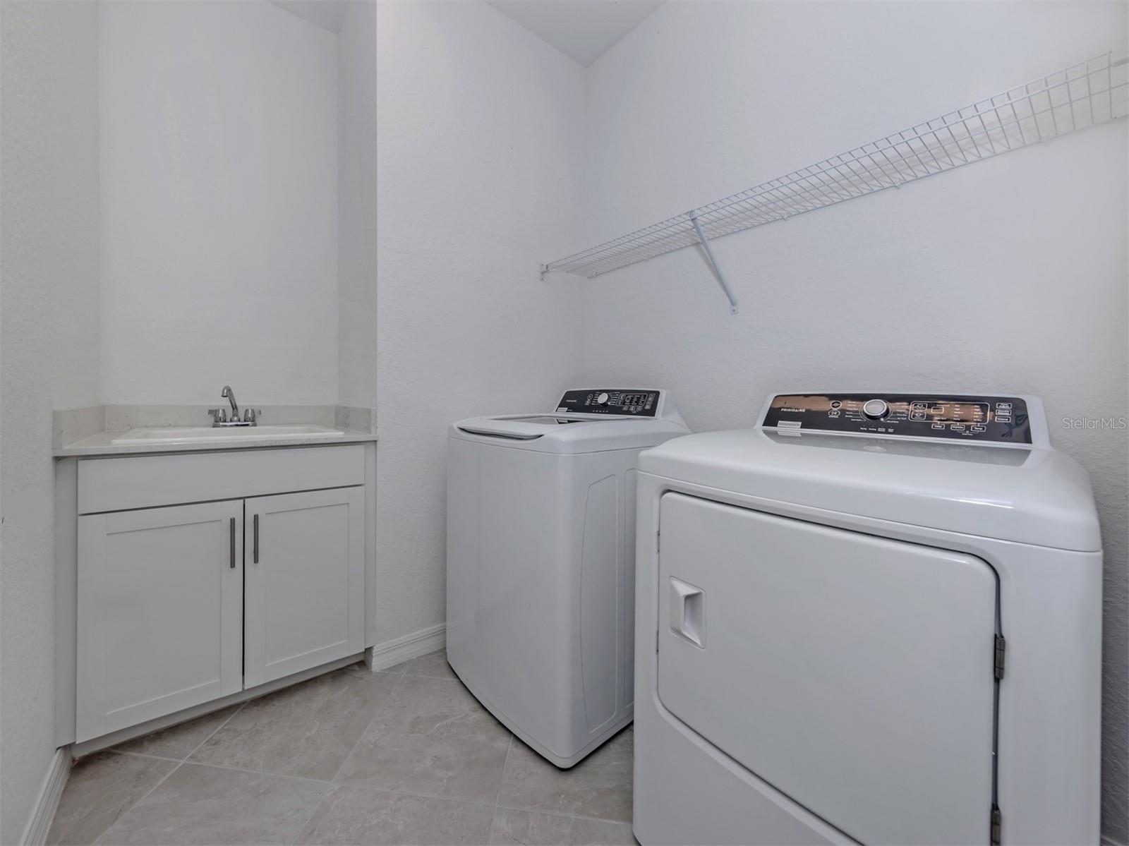 ANTIGUA/WELLEN PARK - Residential