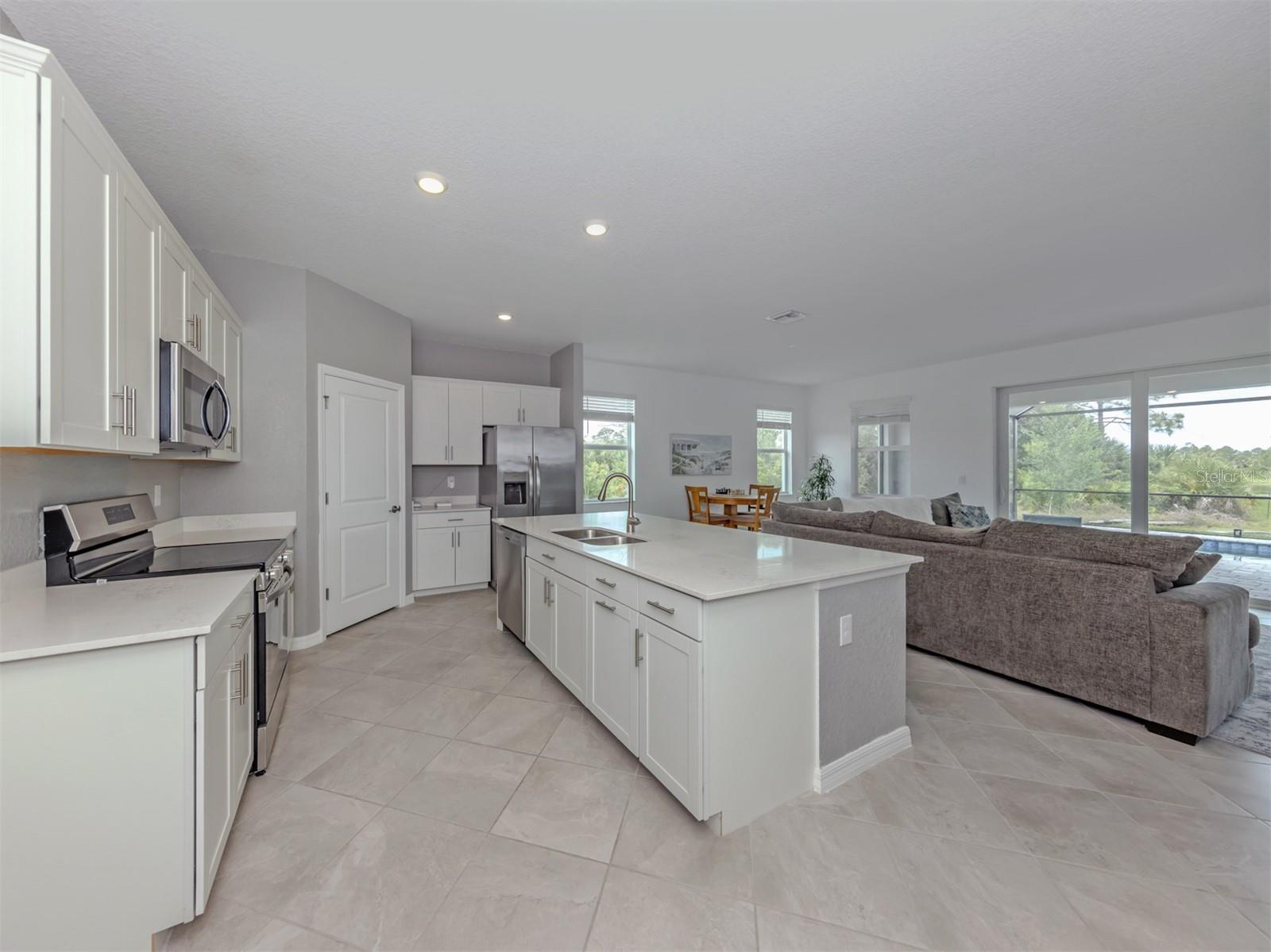 ANTIGUA/WELLEN PARK - Residential