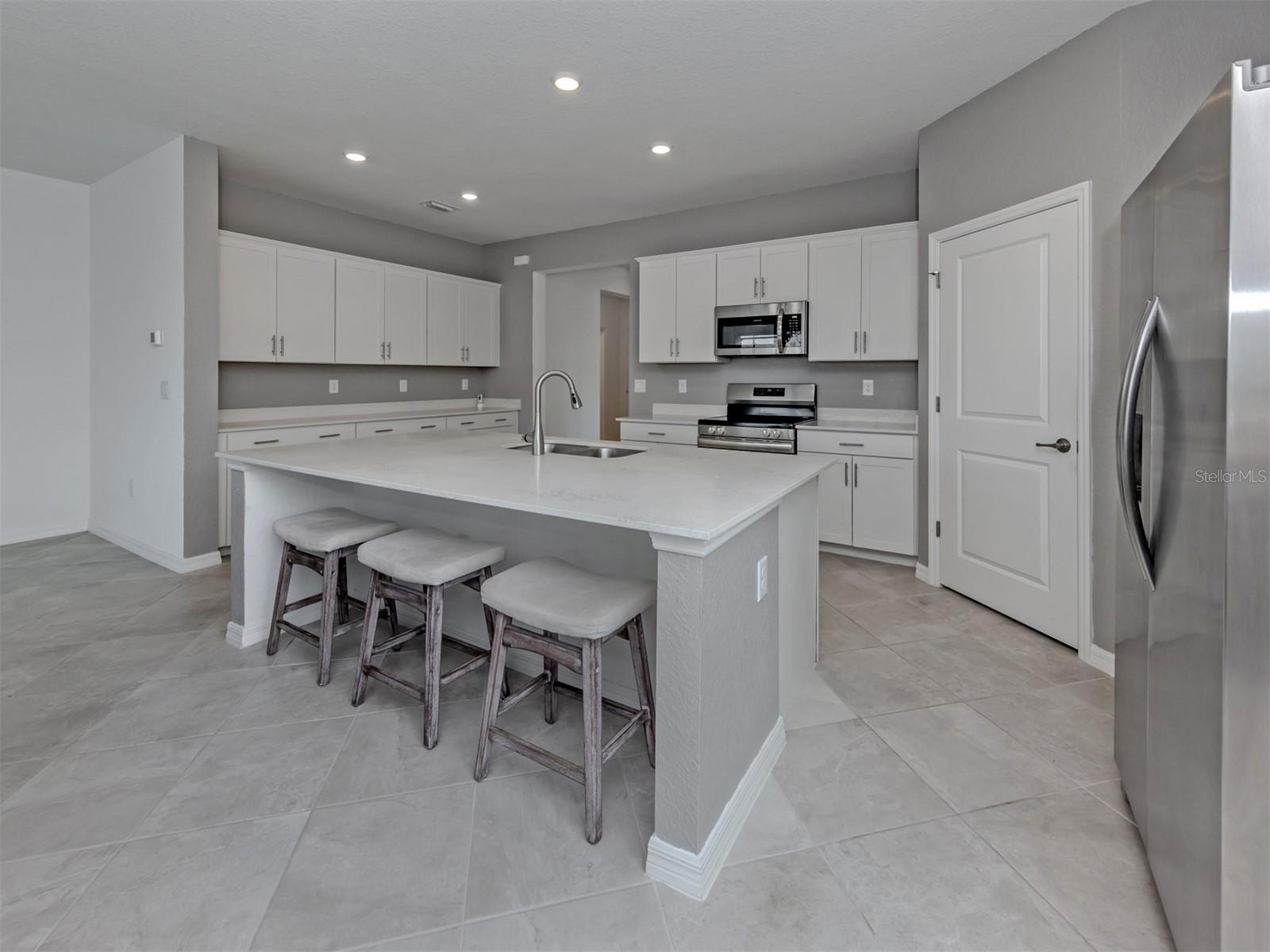 ANTIGUA/WELLEN PARK - Residential