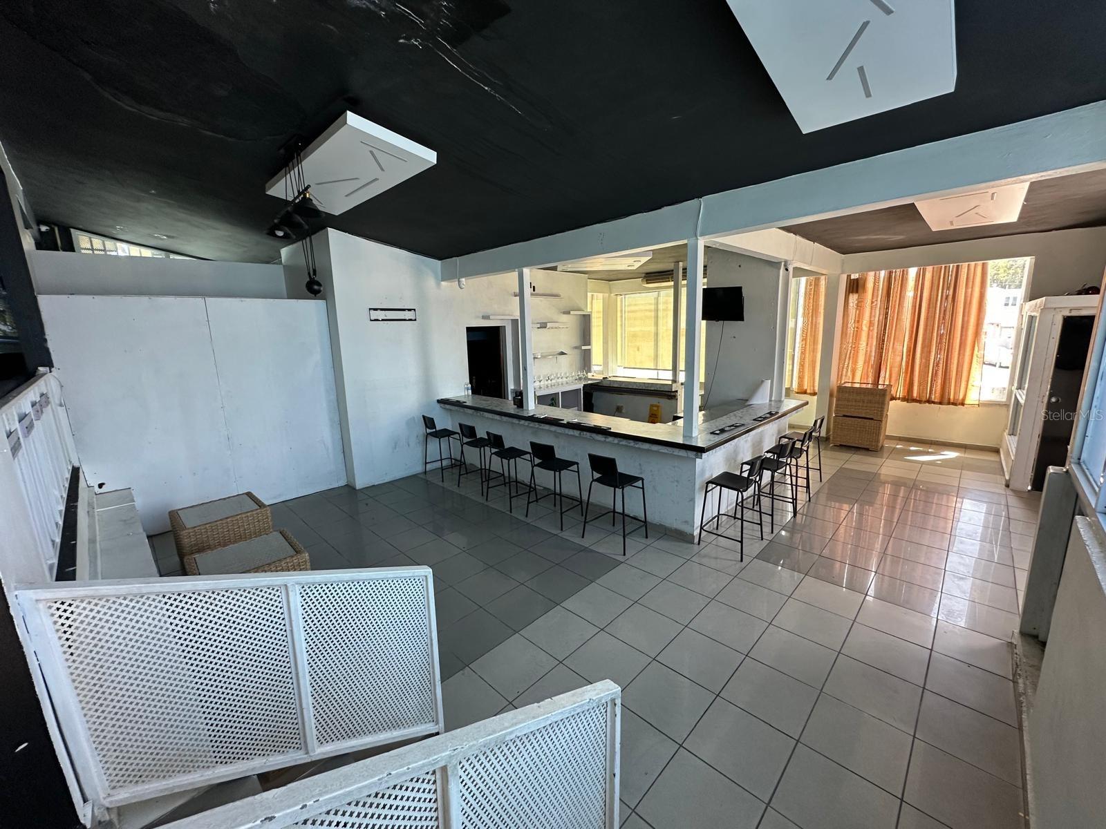 607 AVE. DE DIEGO