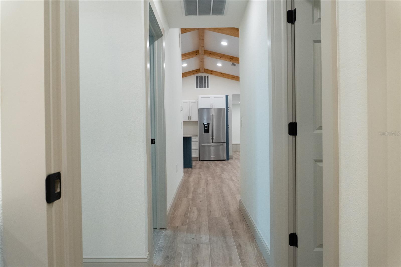 TROPICAL HARBOR SEC 3 - Residential