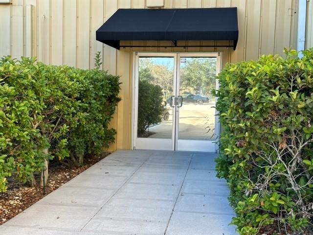 Now available for lease: a beautifully finished 2,200 sq ft private interior office suite located in a professionally managed building in Casselberry, FL. This elegant workspace features wood-look flooring, crown molding, and art-lined tiled hallways, offering a polished and quiet environment ideal for therapists, consultants, remote teams, wellness professionals, or creative service providers. While the suite does not have street frontage, it offers a welcoming entrance through a shared hallway that leads to the space. Just outside the suite are dedicated men’s and women’s restrooms and a private kitchenette exclusively for this tenant's use. With ample parking, secure access, and a serene setting, this space is perfect for businesses that value discretion, comfort, and high-end interior finishes at a competitive rate. Call for more details or to schedule a tour. Office entry: 32'x22', 4 offices off of main entry room: 15'x24', 15'x8', 15'x19', 11'x12' private office.