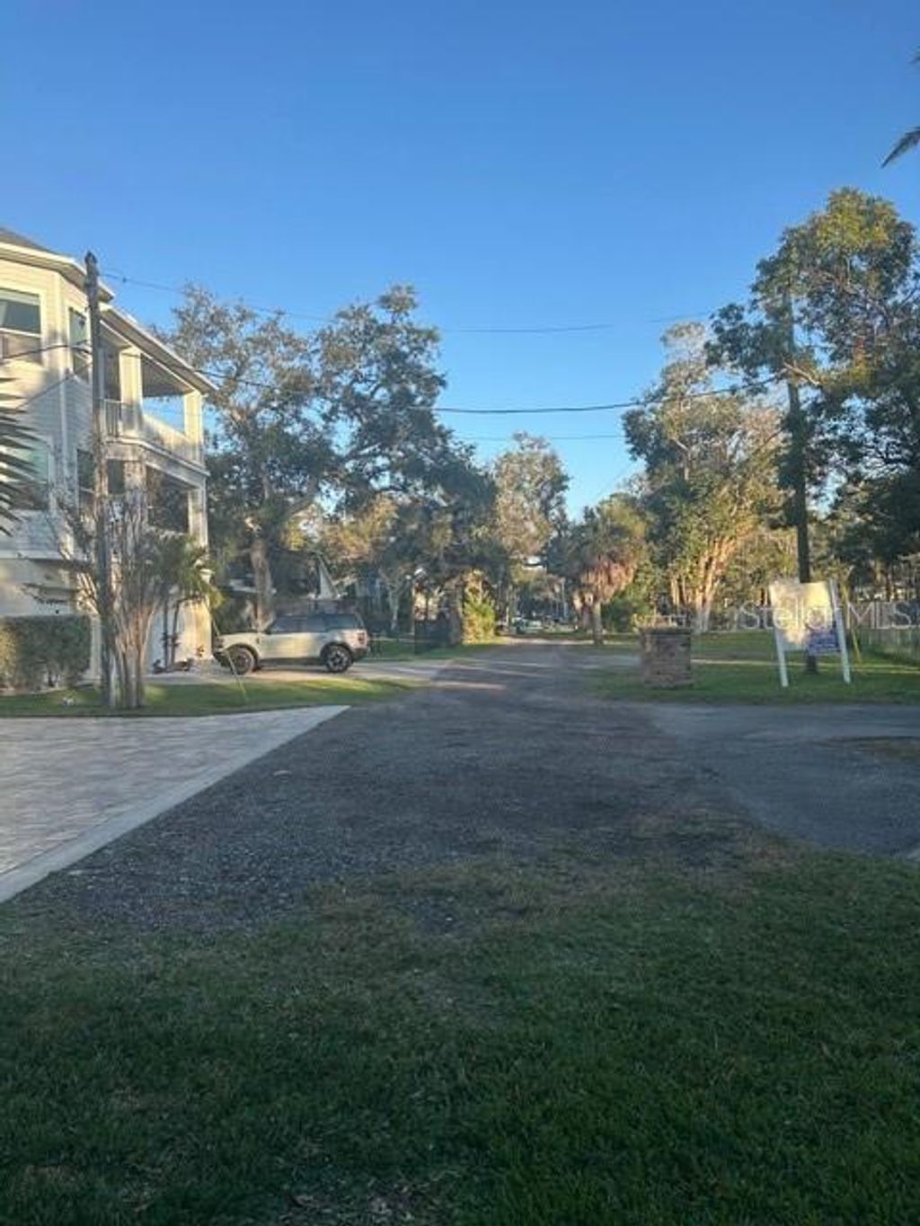 Photo of 13310 72nd Terrace, Seminole, FL 33776 (MLS # TB8476814)