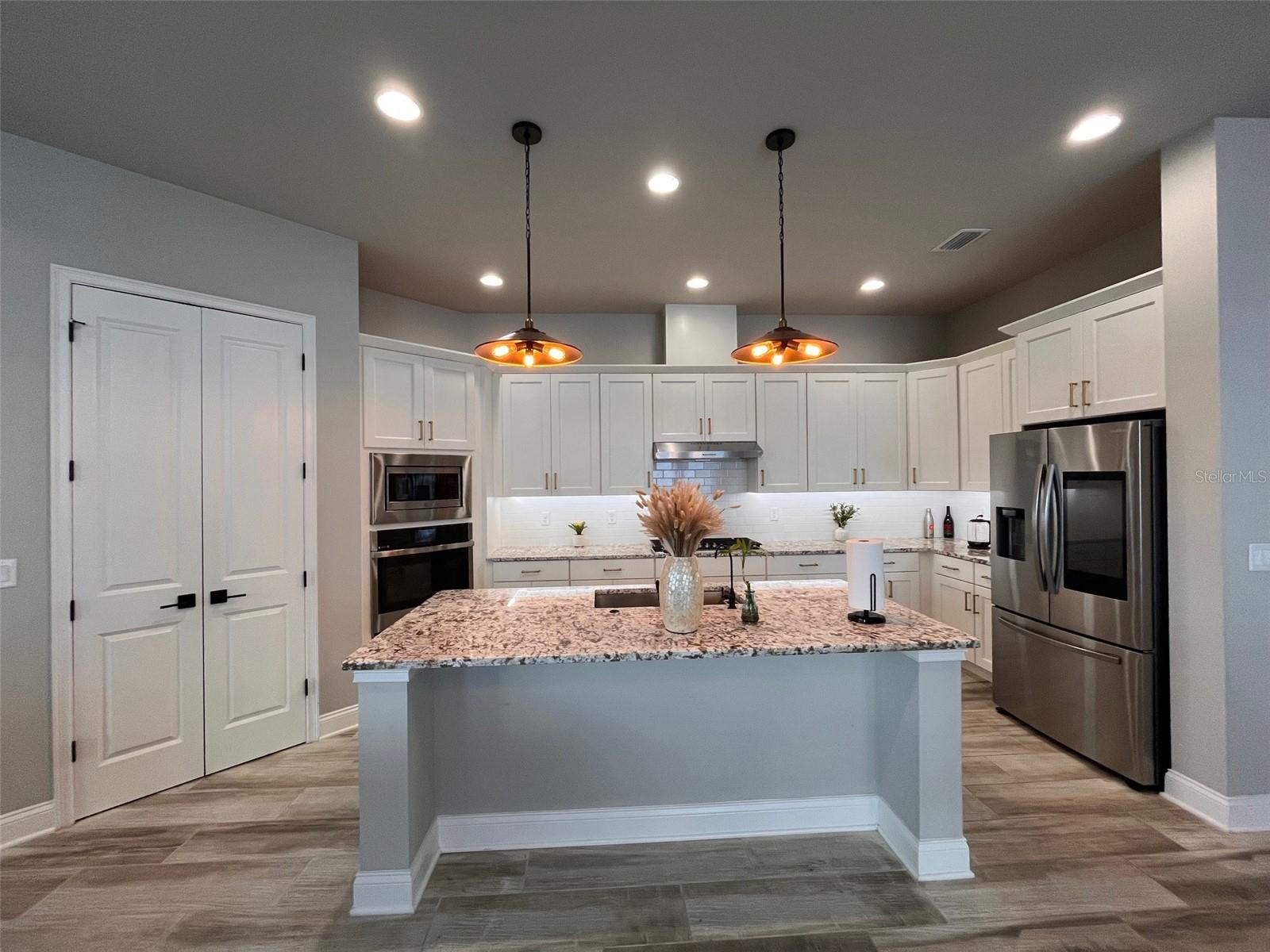 OAKMONT PH 4 PB 36 PG 83 - Residential Lease