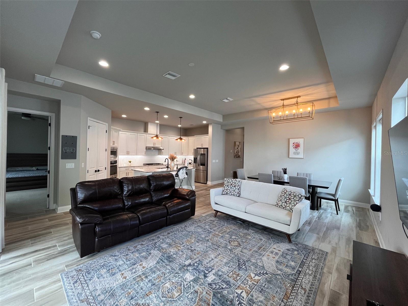 OAKMONT PH 4 PB 36 PG 83 - Residential Lease