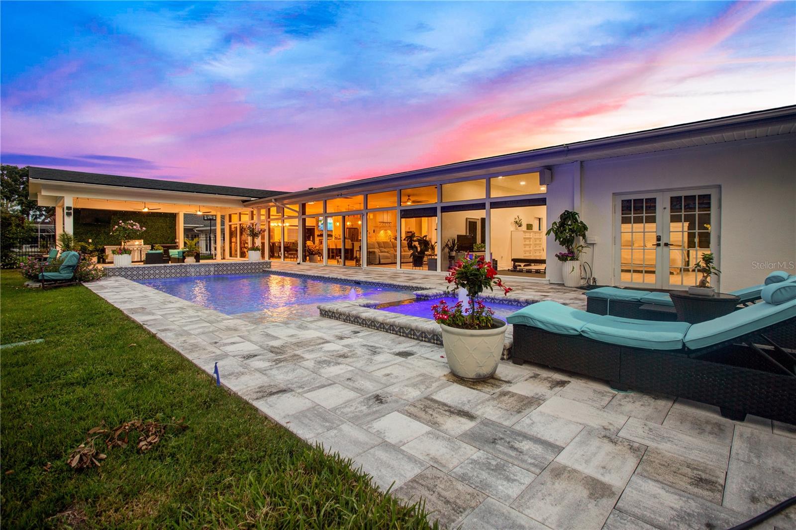 LAKE CONWAY ESTATES - Residential