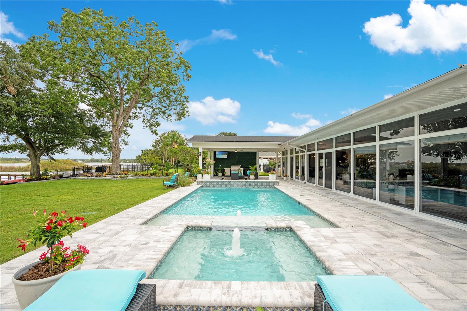 LAKE CONWAY ESTATES - Residential