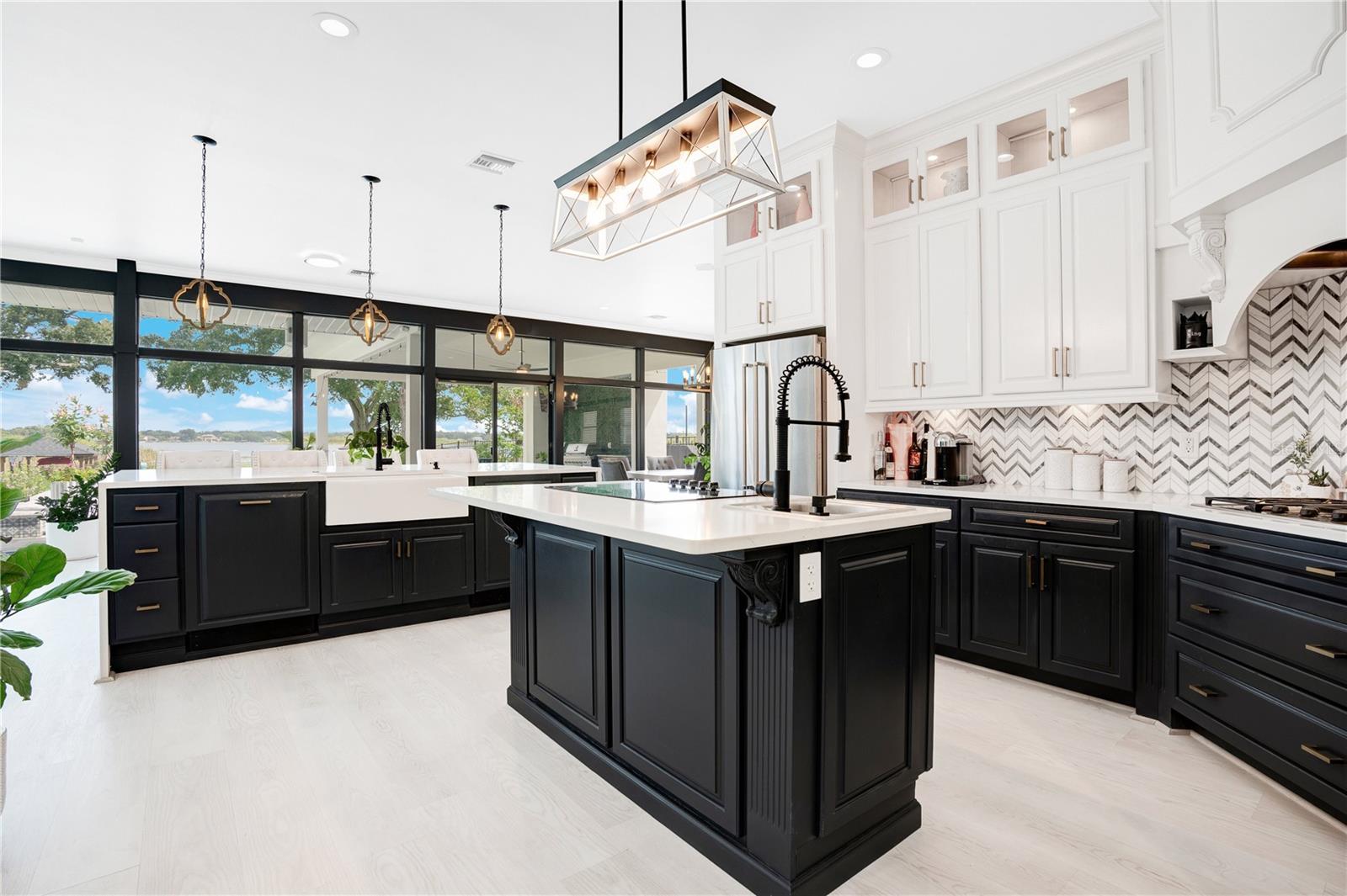 LAKE CONWAY ESTATES - Residential