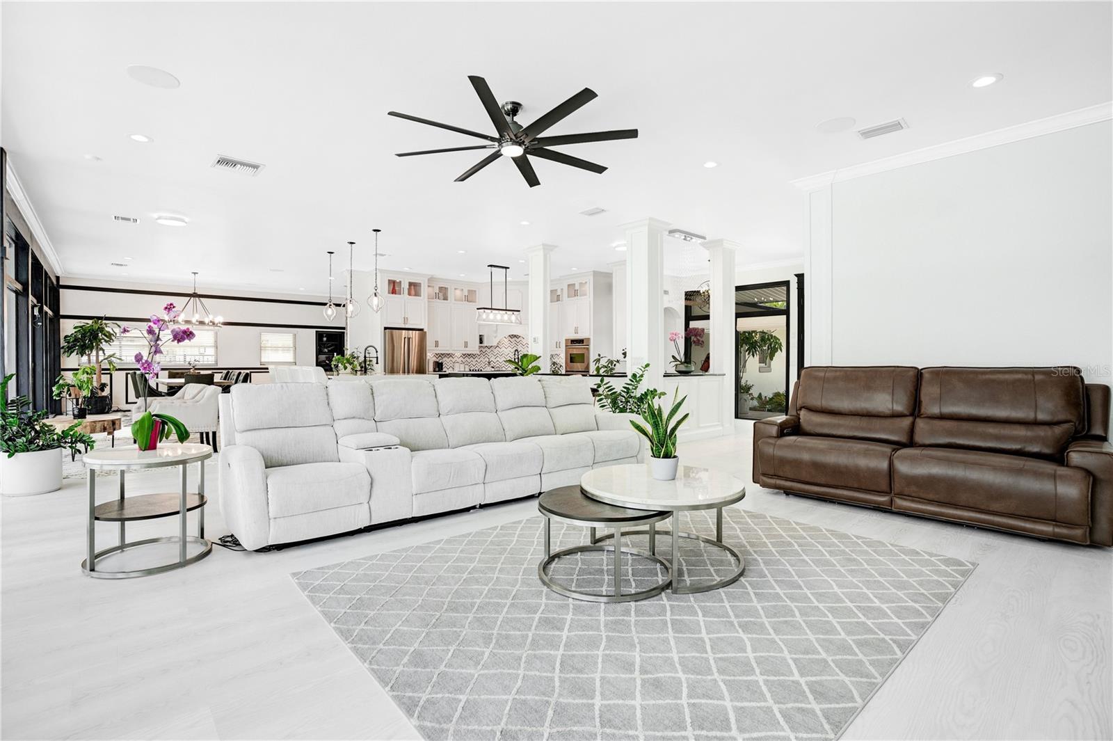 LAKE CONWAY ESTATES - Residential