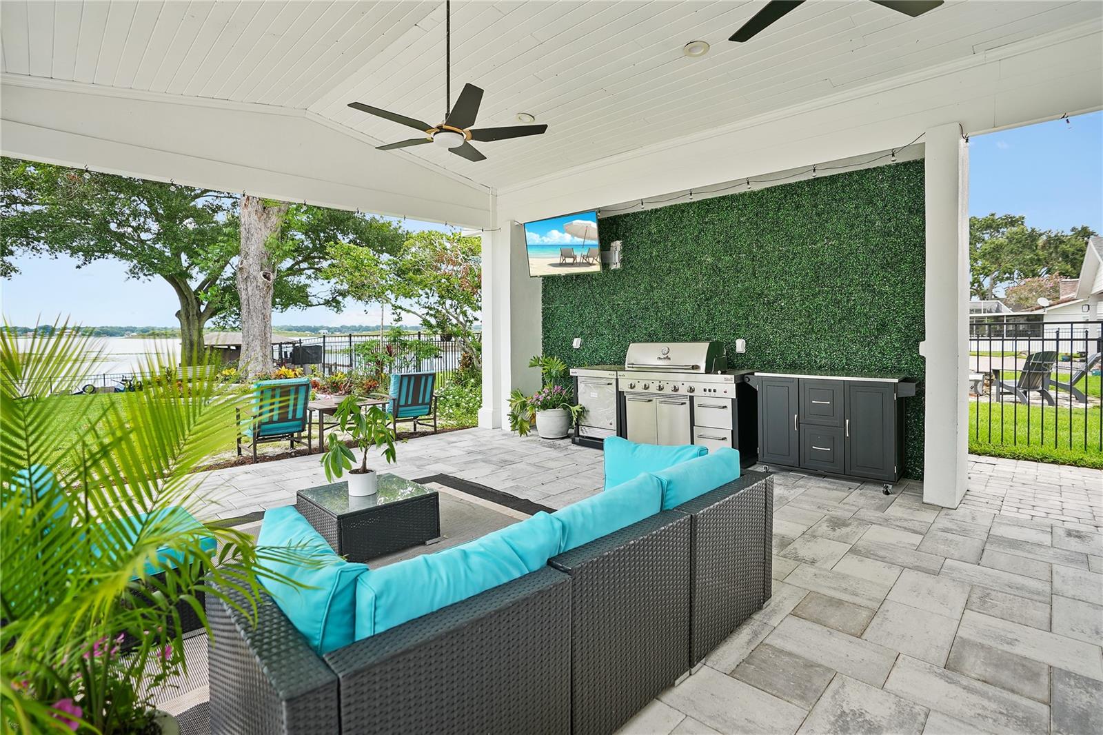 LAKE CONWAY ESTATES - Residential
