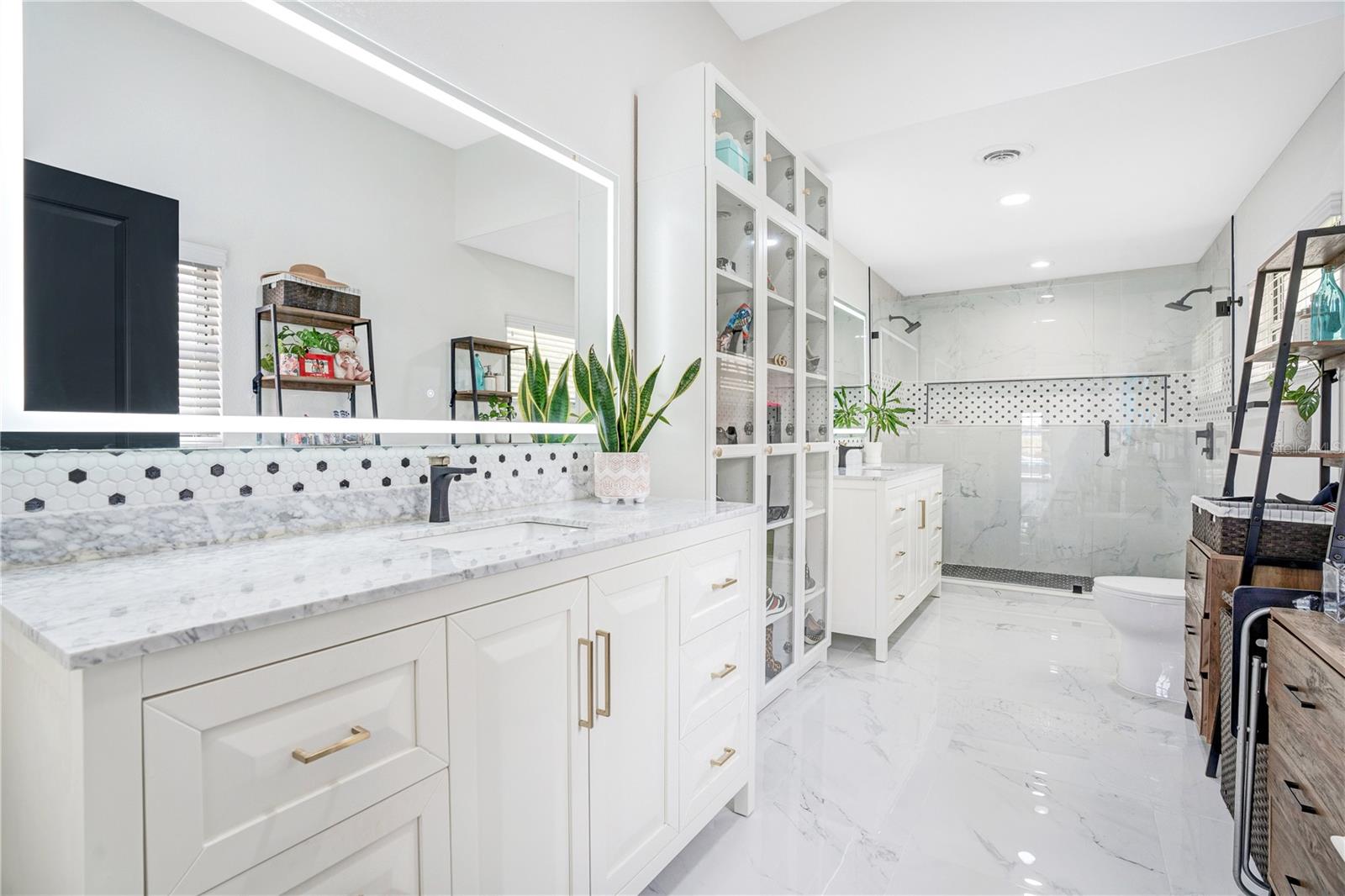 LAKE CONWAY ESTATES - Residential