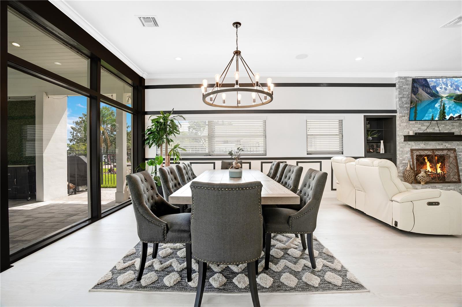 LAKE CONWAY ESTATES - Residential