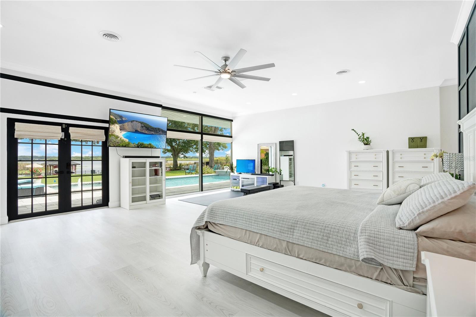 LAKE CONWAY ESTATES - Residential