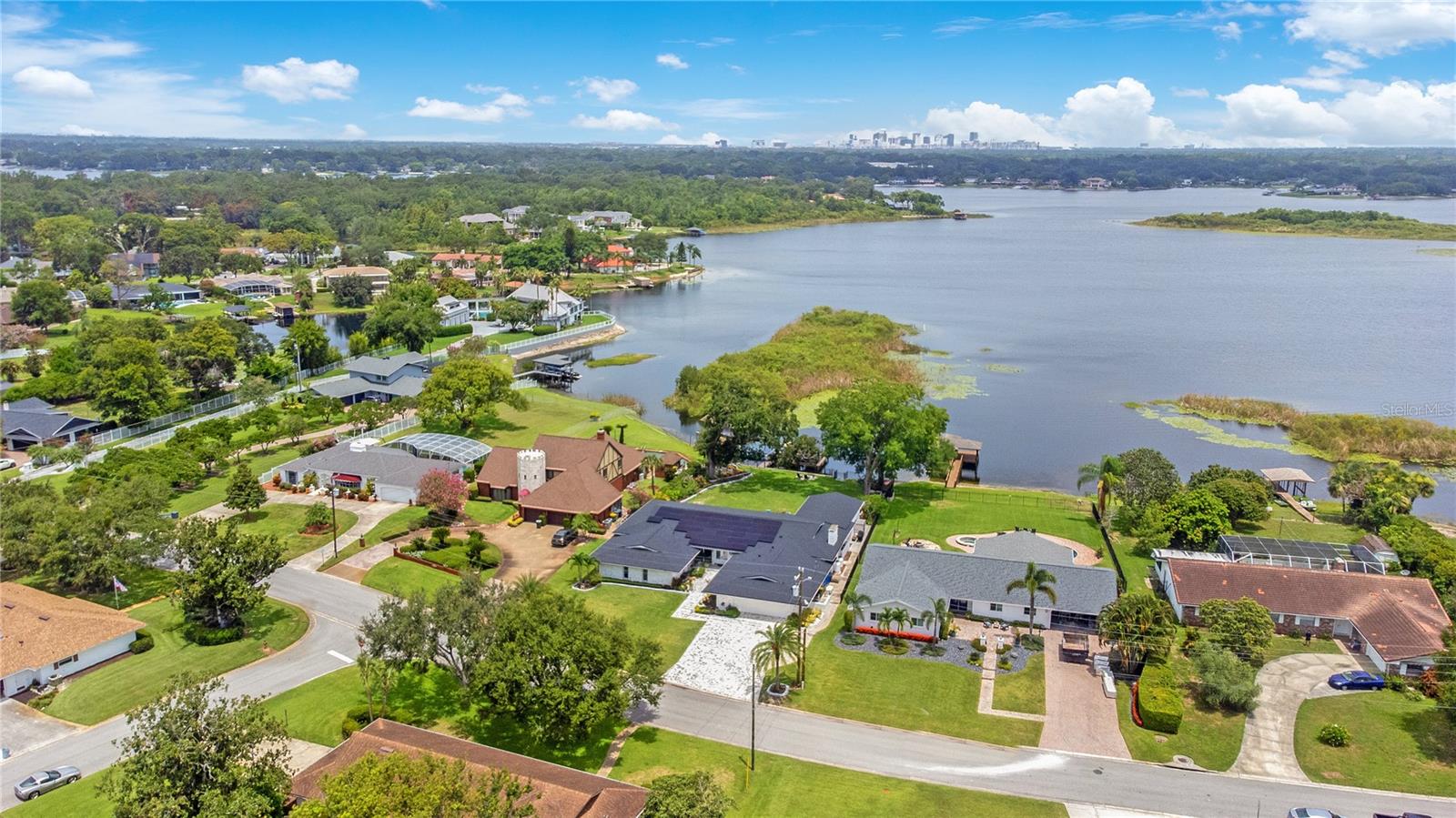 LAKE CONWAY ESTATES - Residential