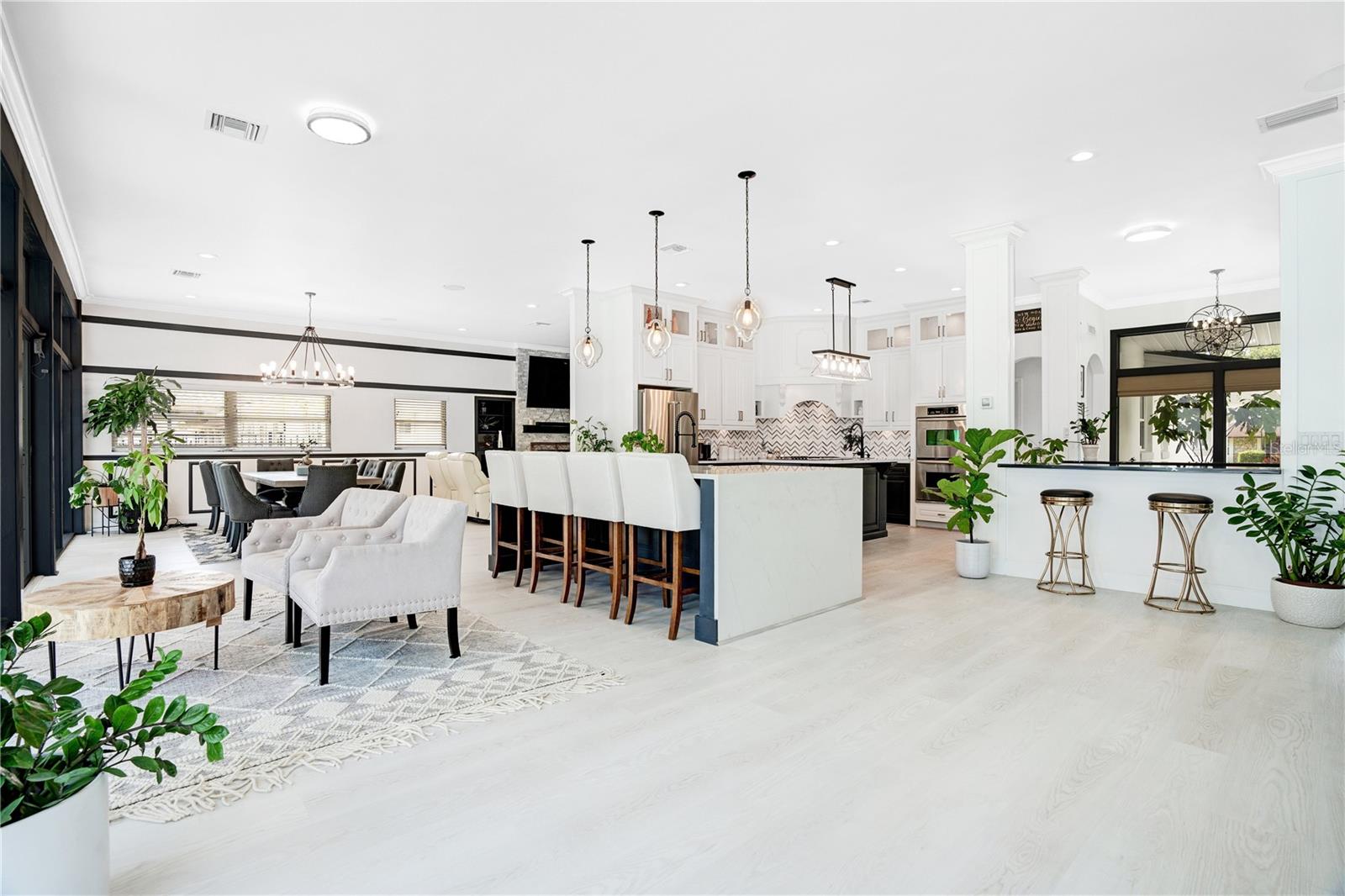 LAKE CONWAY ESTATES - Residential
