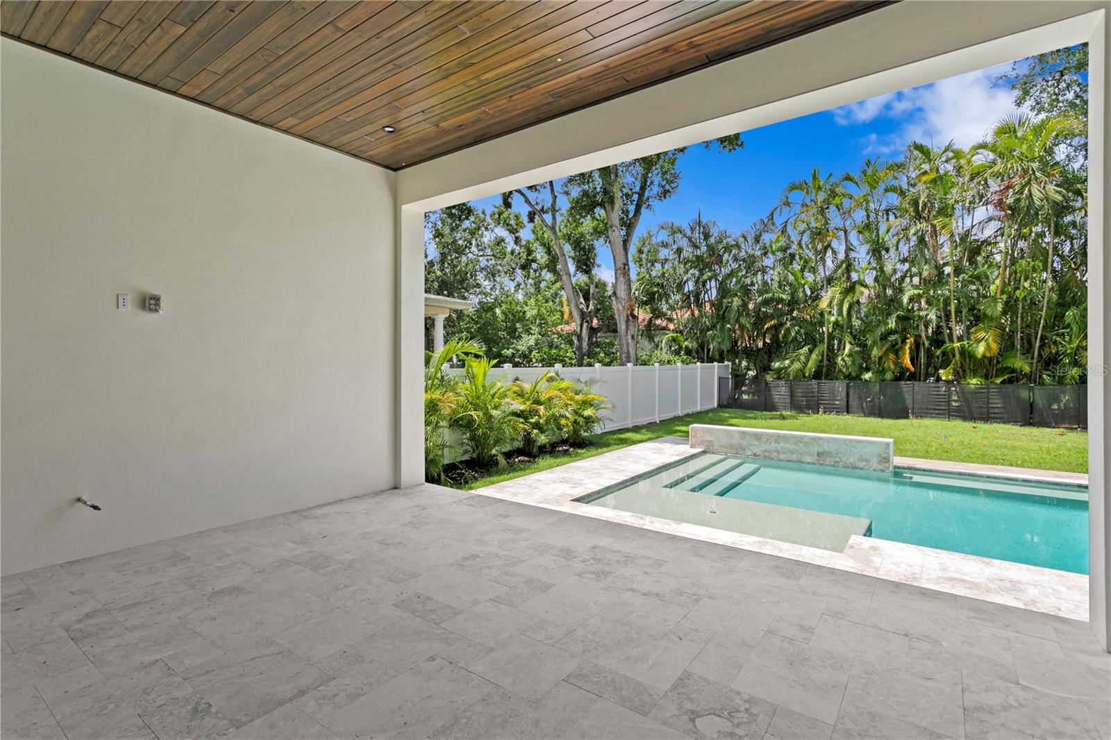 BAYSHORE BEAUTIFUL - Residential