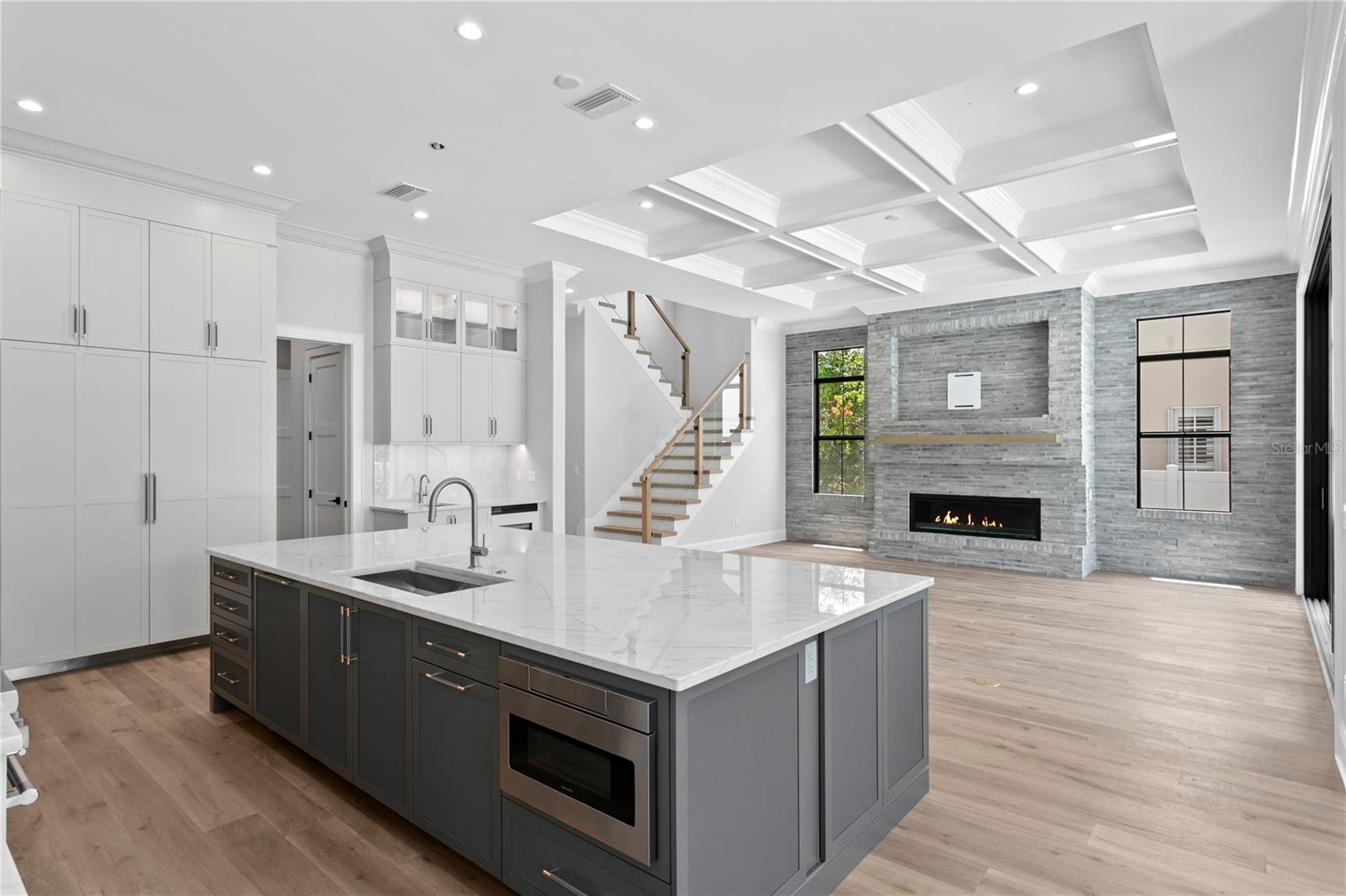 BAYSHORE BEAUTIFUL - Residential