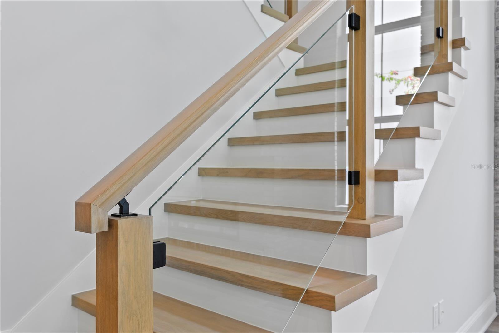 BAYSHORE BEAUTIFUL - Residential