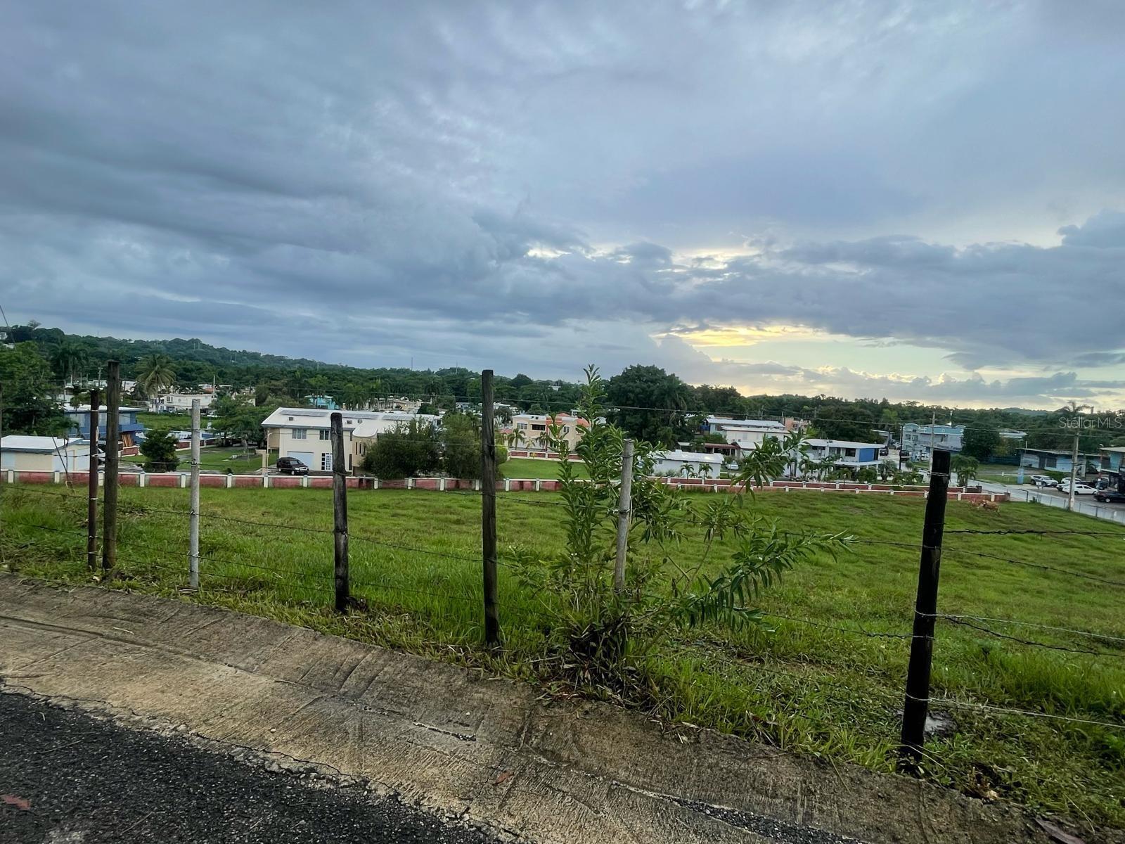 PR-417 BARRIO MARIAS EN AGUADA