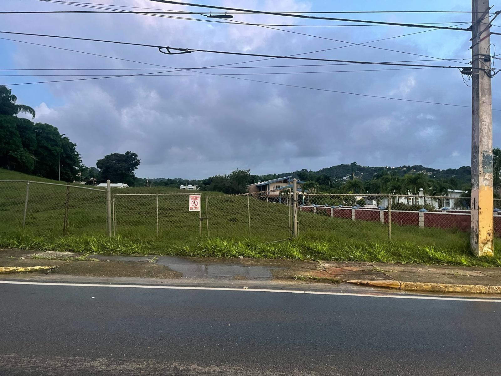 PR-417 BARRIO MARIAS EN AGUADA