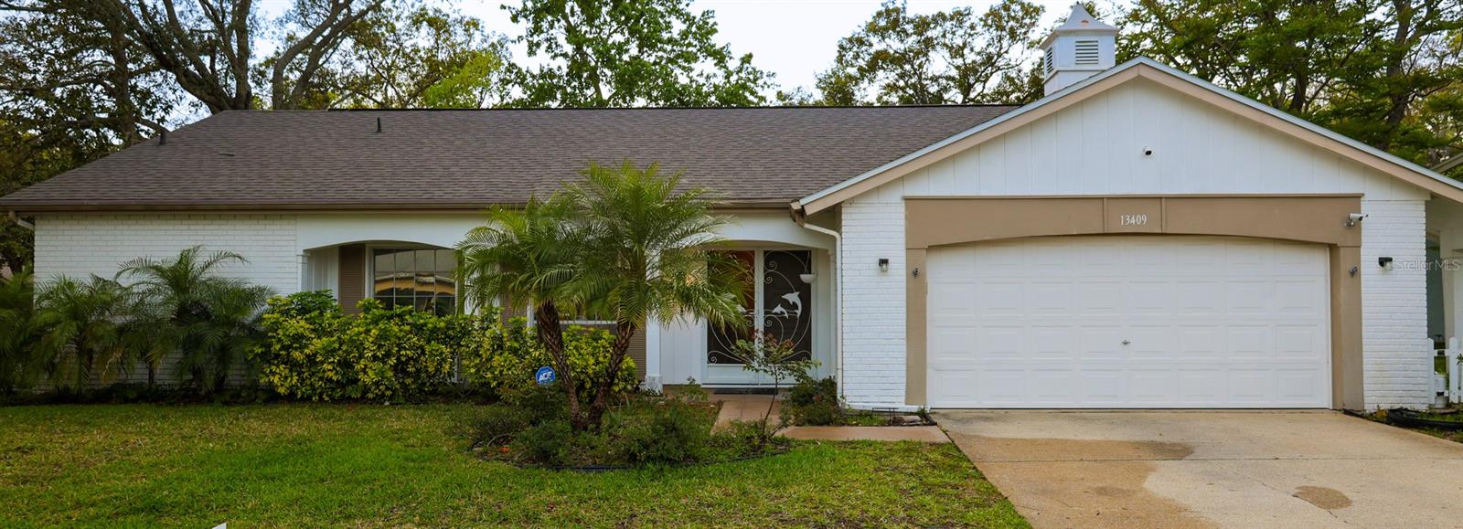 RAVENSWOOD VILLAGE - Residential Lease