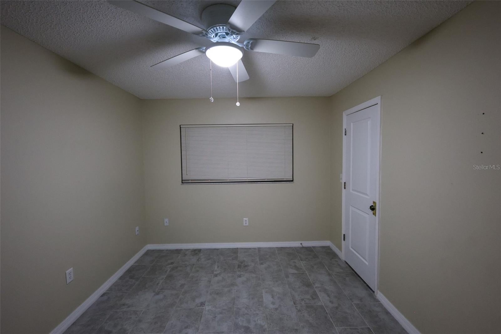 RAVENSWOOD VILLAGE - Residential Lease