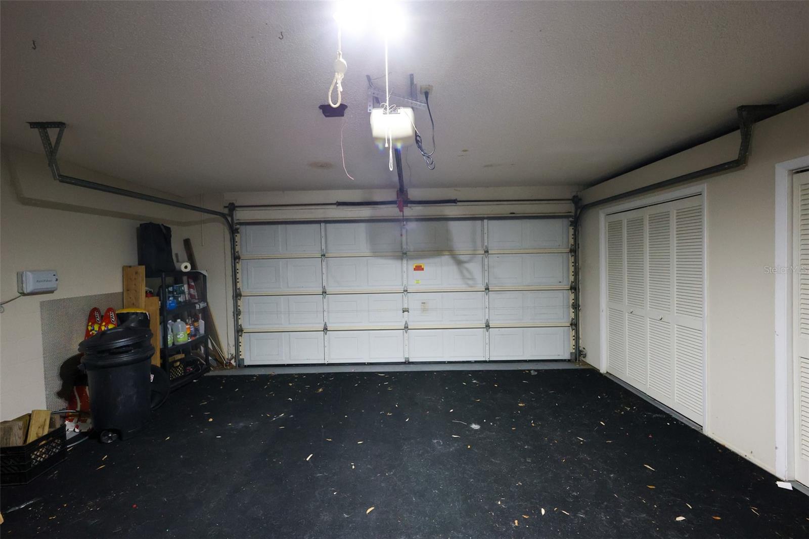 RAVENSWOOD VILLAGE - Residential Lease