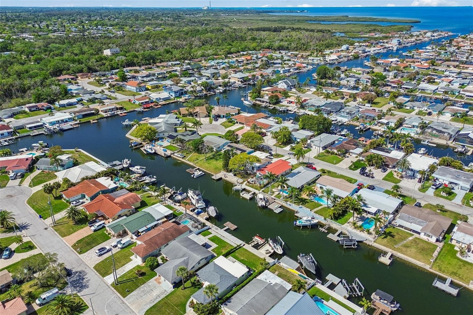 FLOR A MAR - Residential