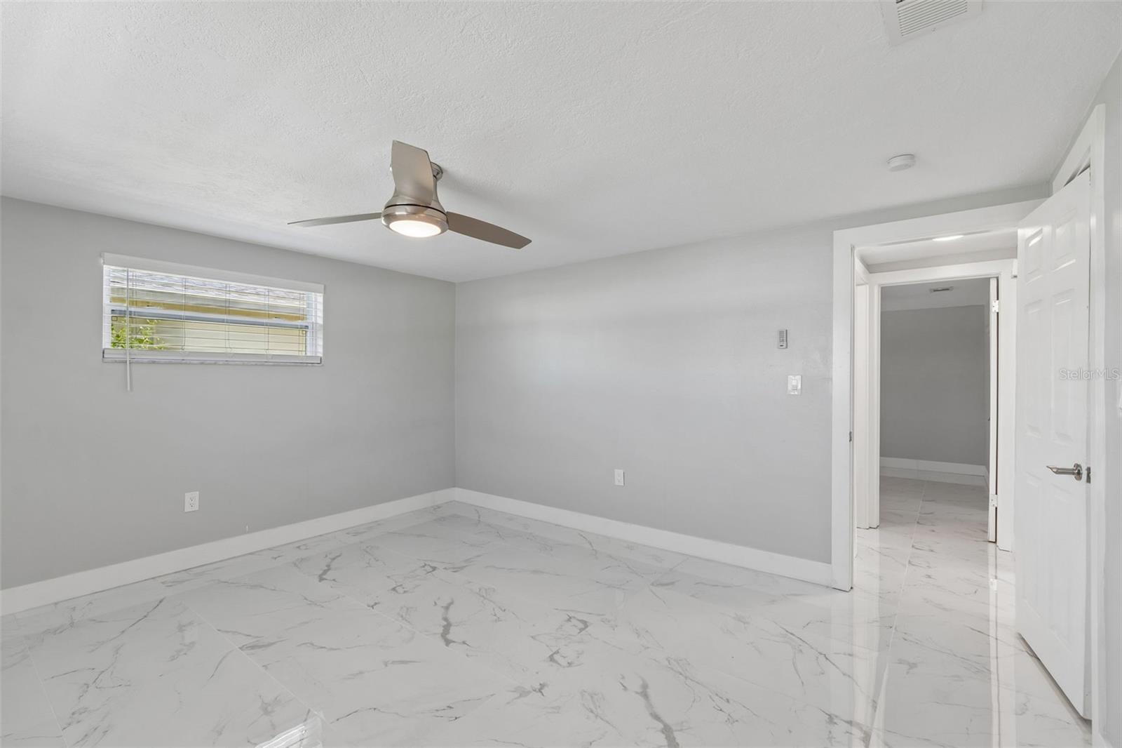 FLOR A MAR - Residential