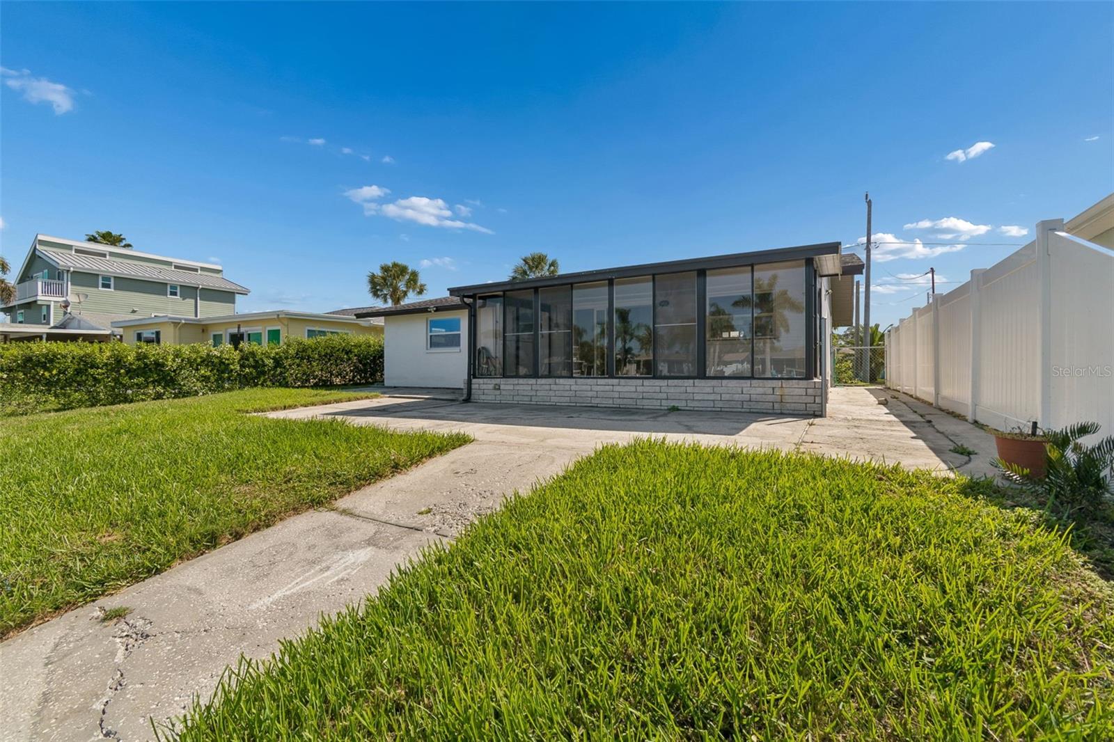 FLOR A MAR - Residential