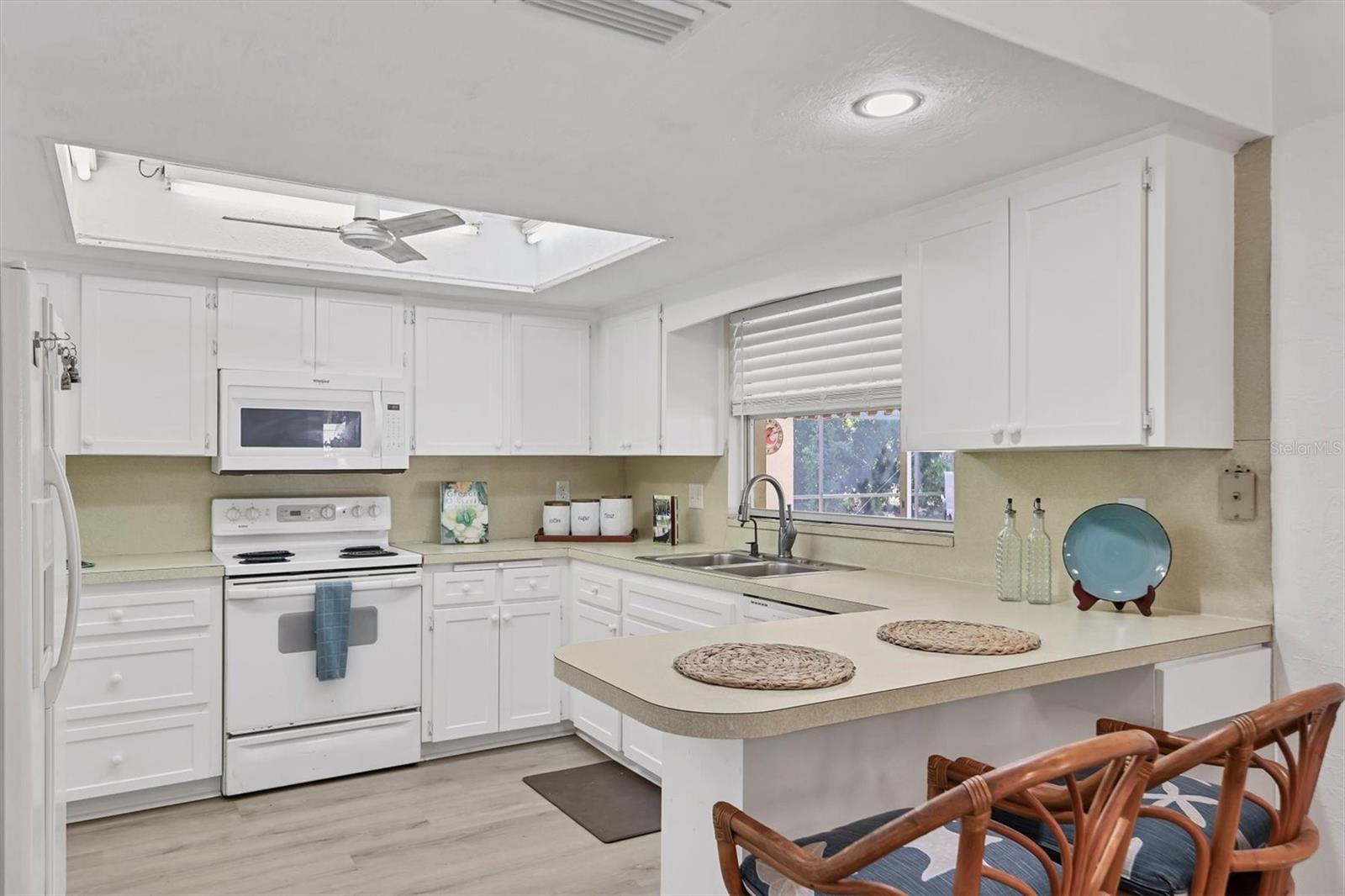 WHITFIELD ESTATES BLKS 55-63 - Residential