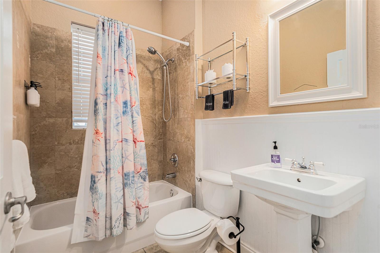 POCKET 84 MINOR SUB - Residential