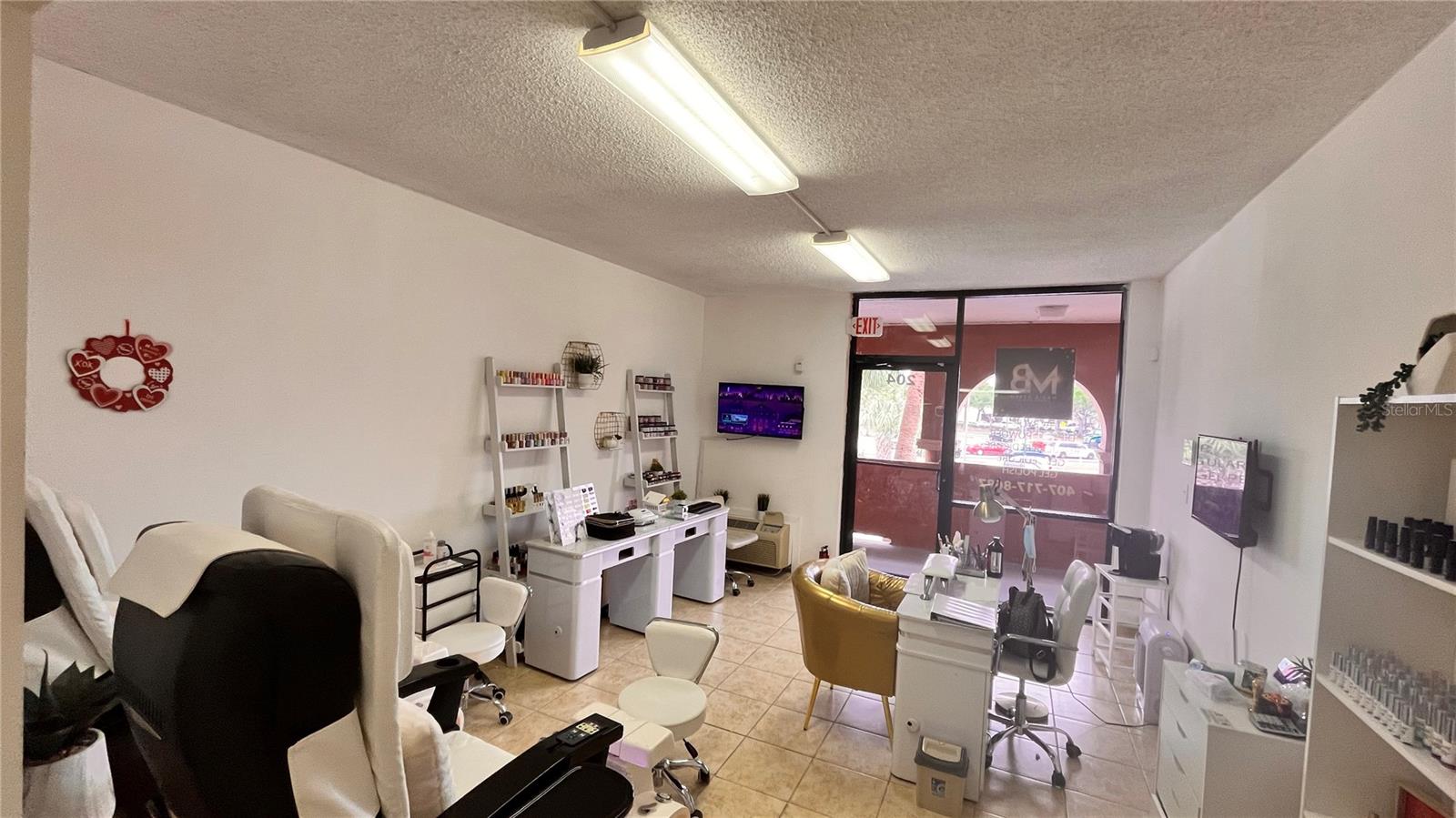 ALLIANCE CONDO - Commercial Lease