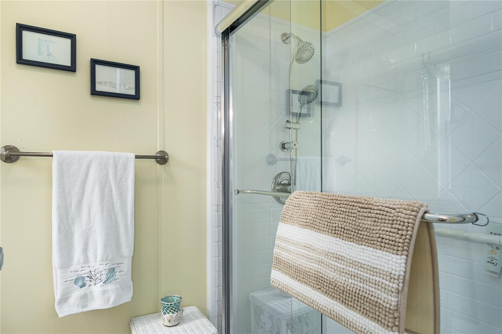 RIDGEWOOD OAKS PH II & III - Residential