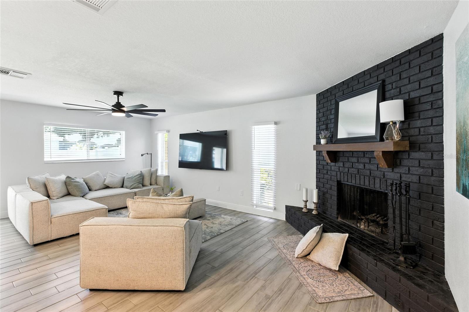 AUTUMN RUN-UNIT 3 - Residential