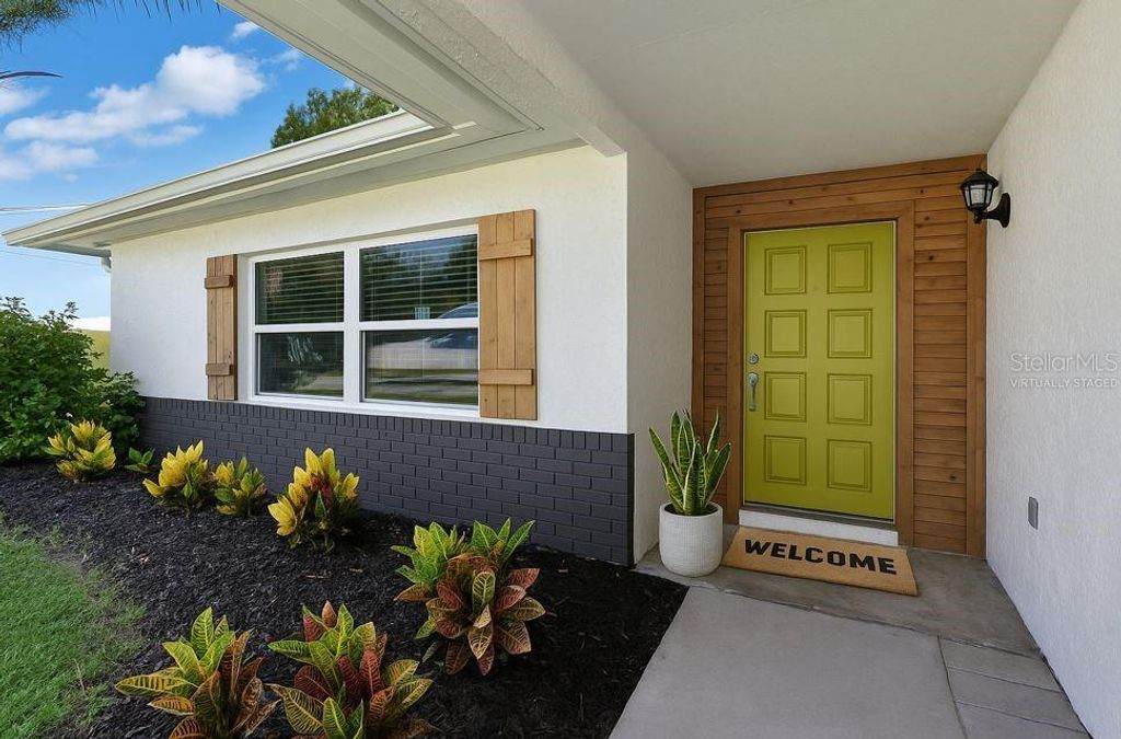 Photo of 10302 Oakhaven Drive, Pinellas Park, FL 33782 (MLS # TB8405966)