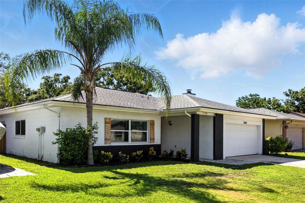 Photo of 10302 Oakhaven Drive, Pinellas Park, FL 33782 (MLS # TB8405966)