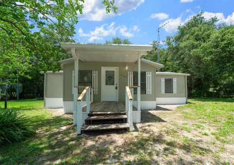Manufactured Home in OCKLAWAHA FL 10725 130TH PLACE.jpg