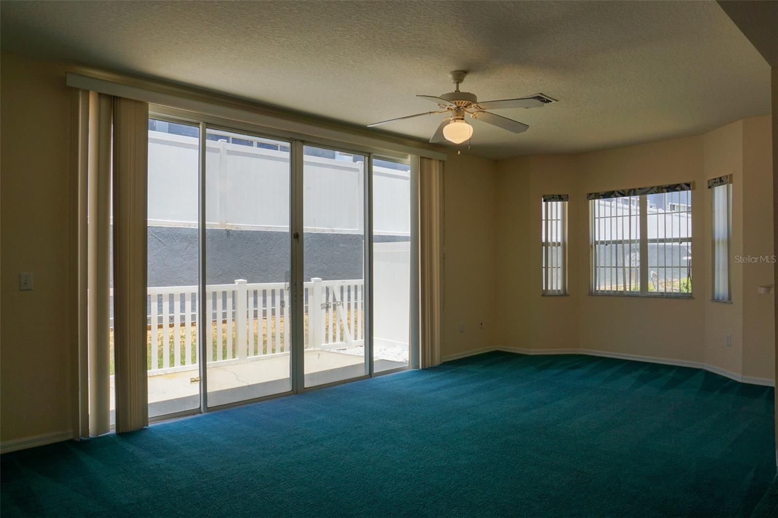 ISLAND CLUB WEST PH 01 - Residential Lease