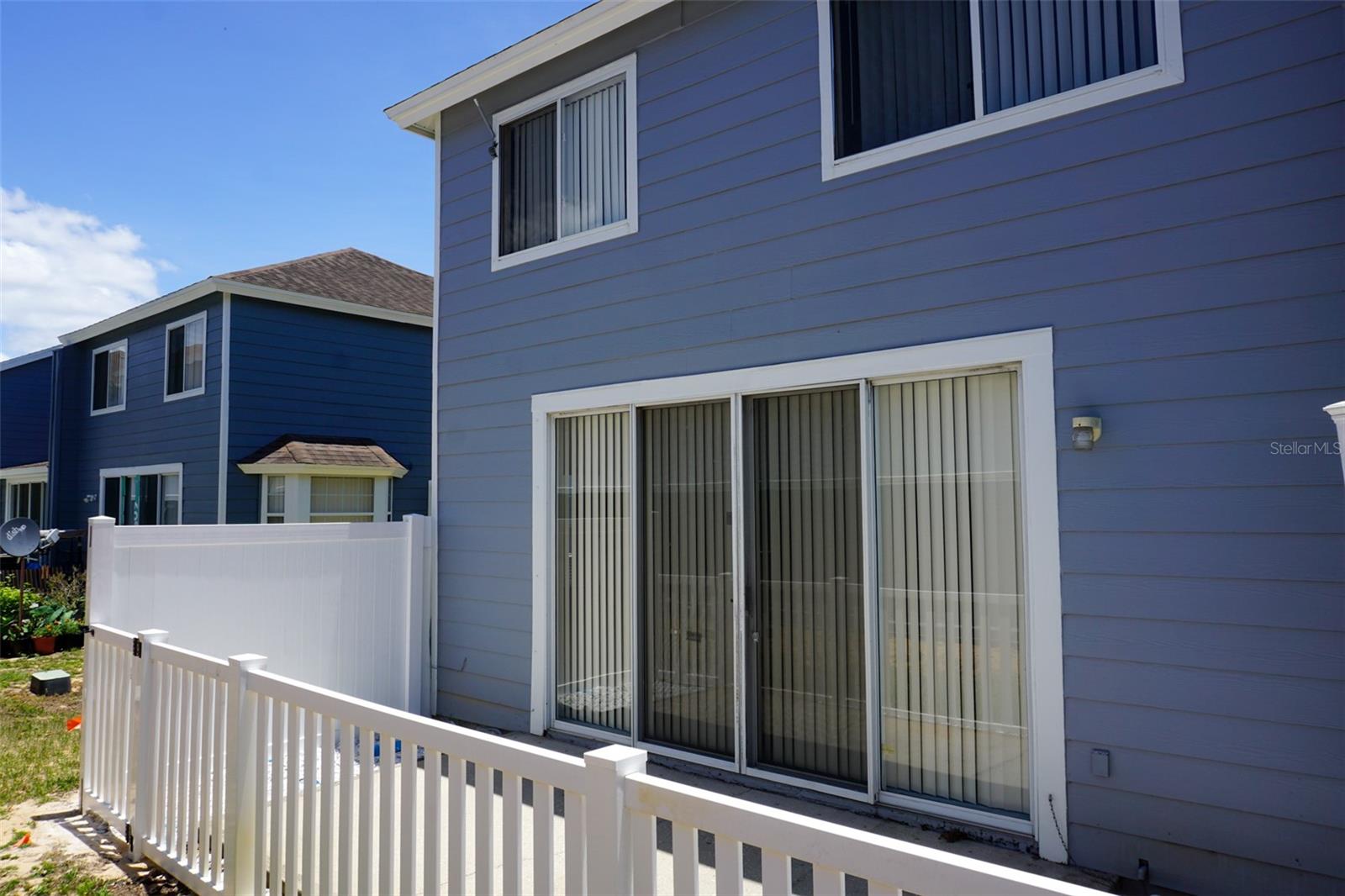 ISLAND CLUB WEST PH 01 - Residential Lease