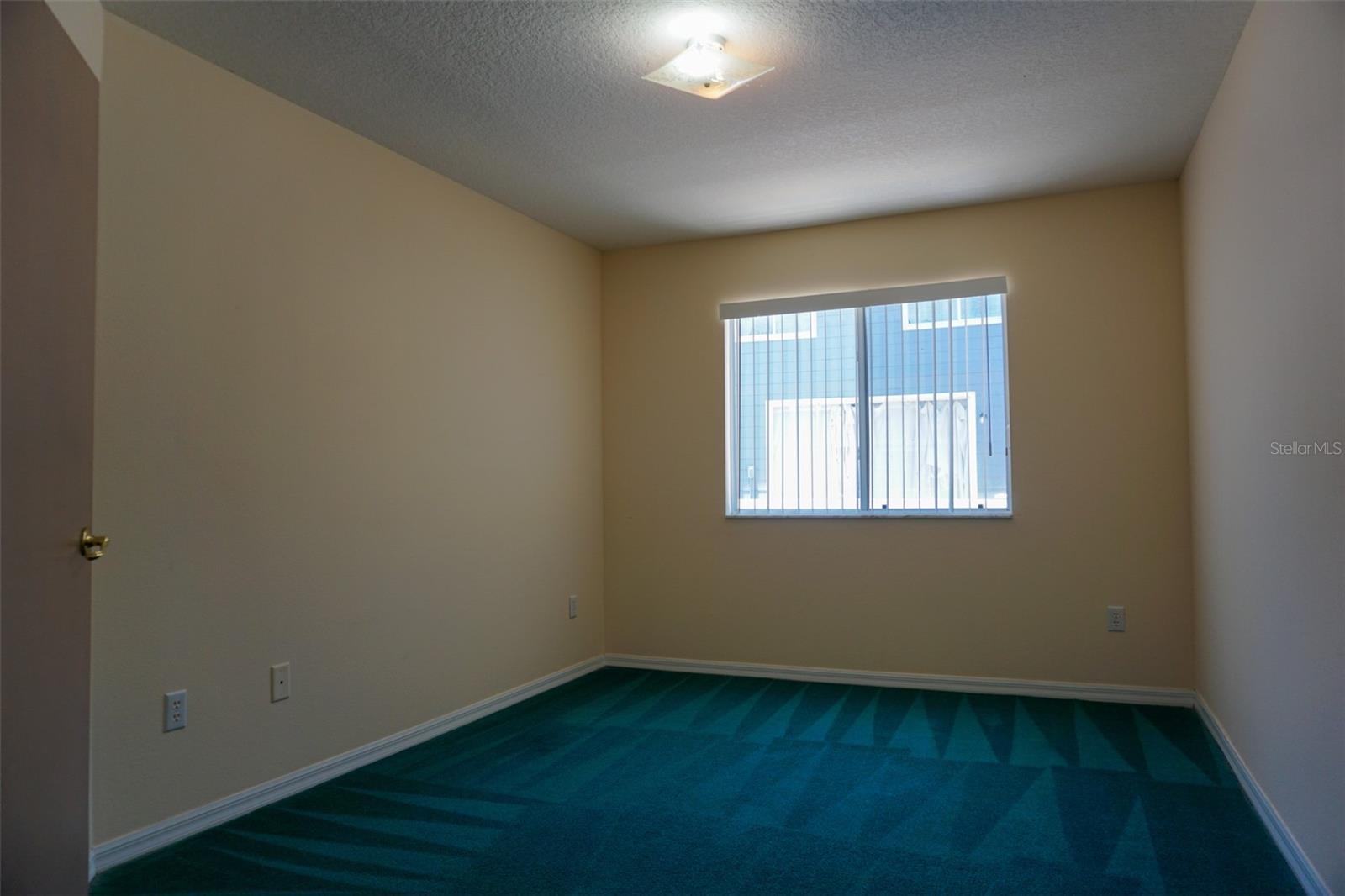 ISLAND CLUB WEST PH 01 - Residential Lease