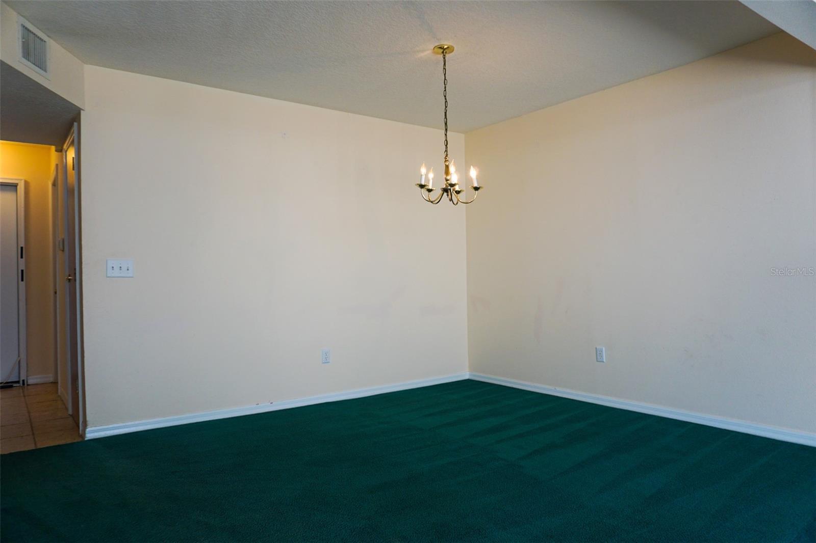 ISLAND CLUB WEST PH 01 - Residential Lease